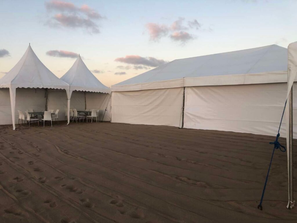 dalots et structure evenement plage propre