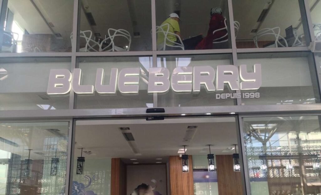 Enseigne publicitaire blue berry