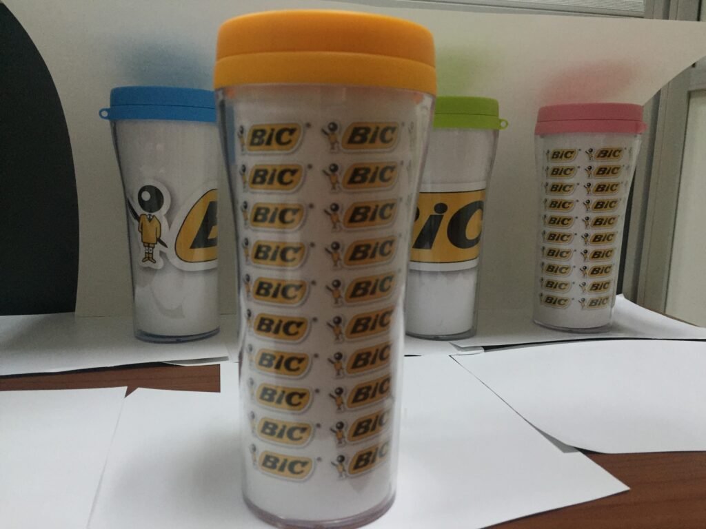 objets publicitaires mug client BIC
