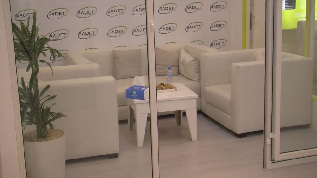 aménagement stand SADET avec mobilier événementiel professionnel au salon SIB Maroc